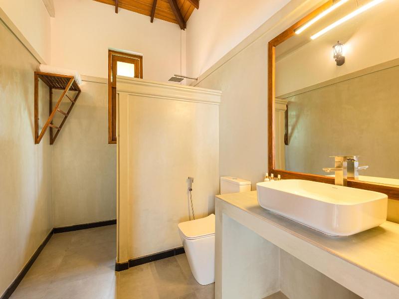 Serenity Boutique Unawatuna image
