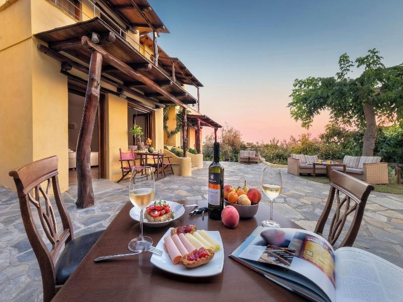 Hotel Alkifron Kala Nera