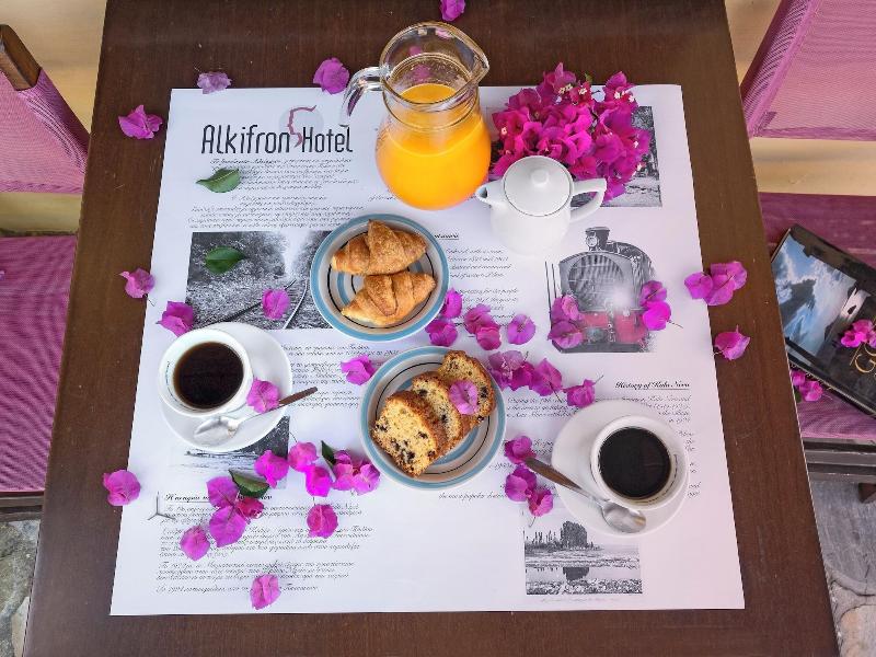 Hotel Alkifron Kala Nera