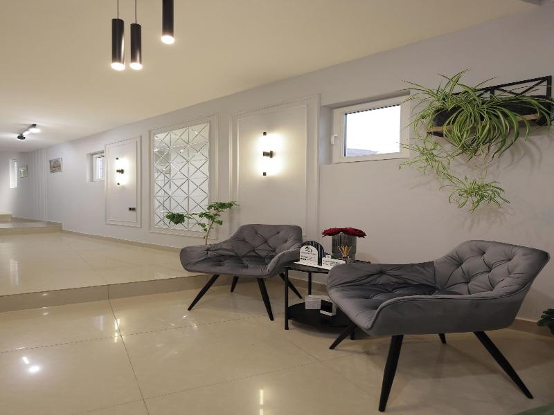 Marnar Hotel