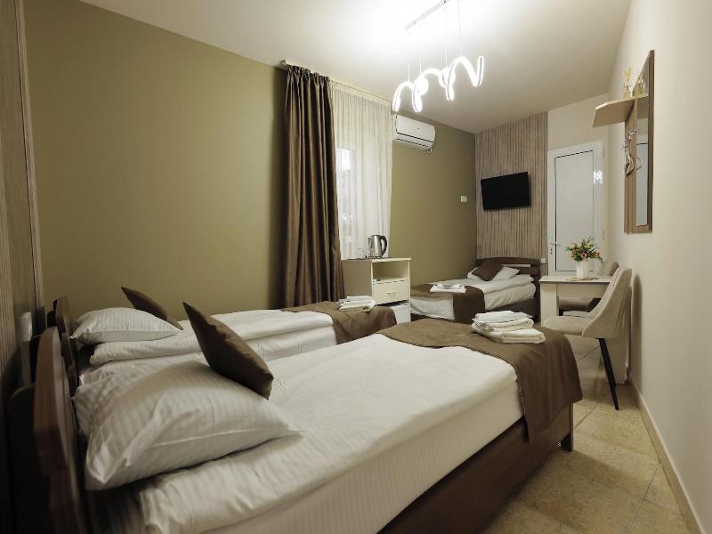 Marnar Hotel image