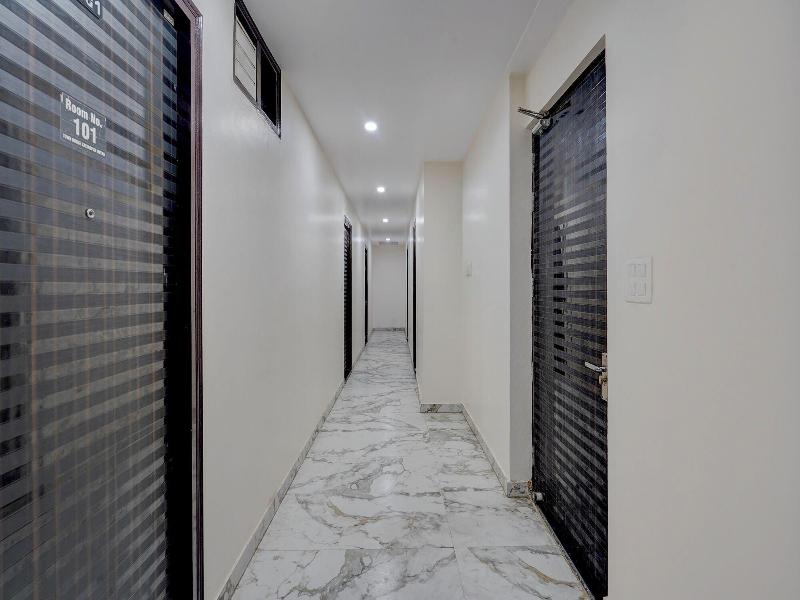 Fabhotel Metro Inn