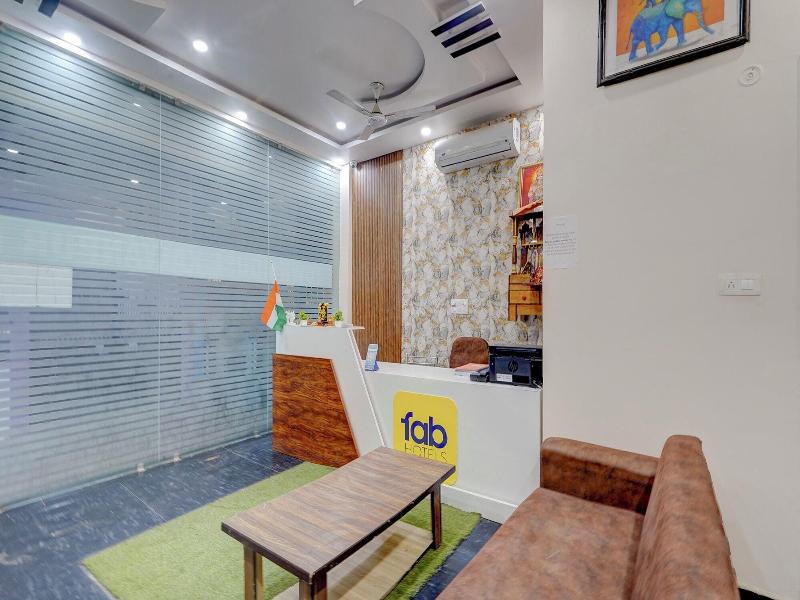 Fabhotel Metro Inn