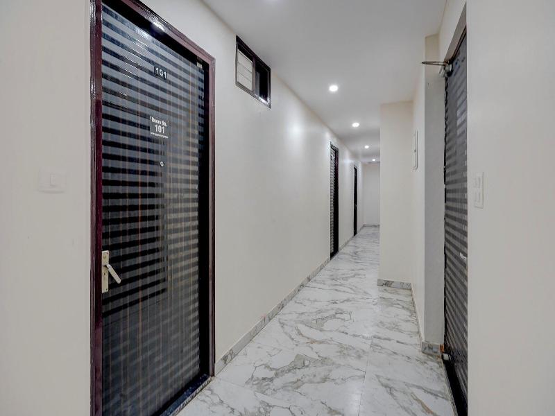 Fabhotel Metro Inn