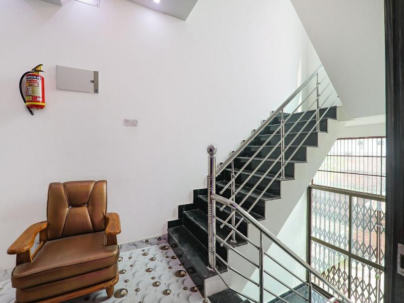 Fabhotel Lumbini International image
