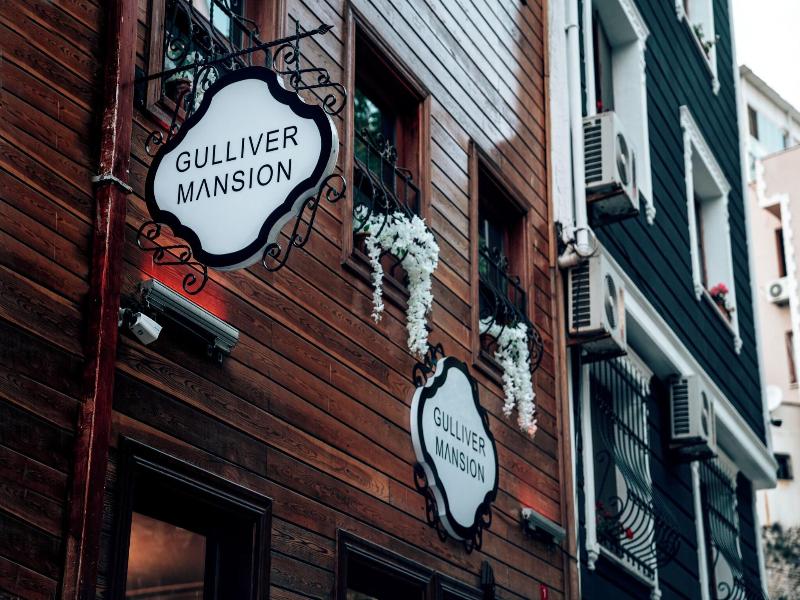 Gulliver Mansion Hotel image