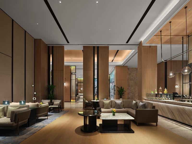 DoubleTree by Hilton Zhengzhou East image