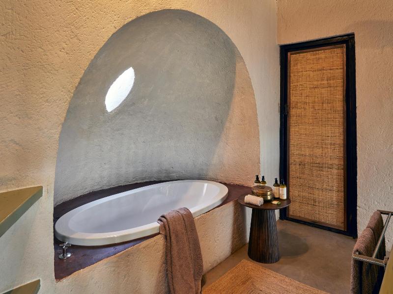 Toro River Lodge image
