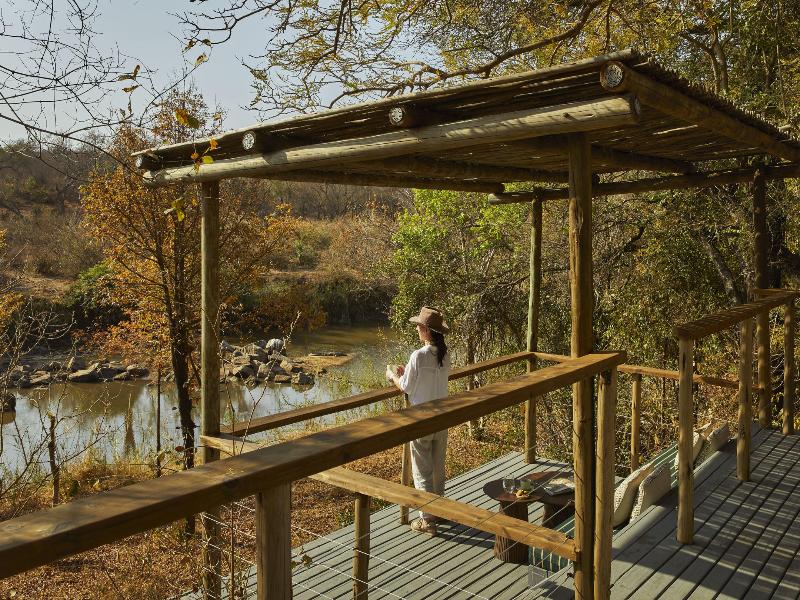 Toro River Lodge — view