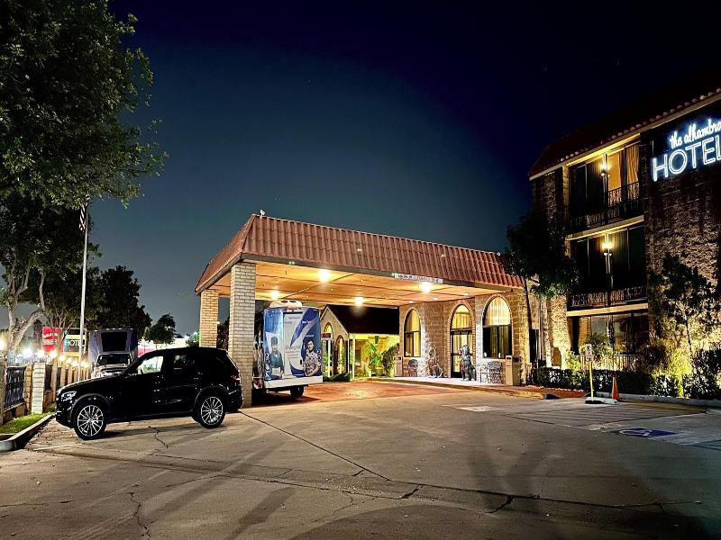 Alhambra Hotel image