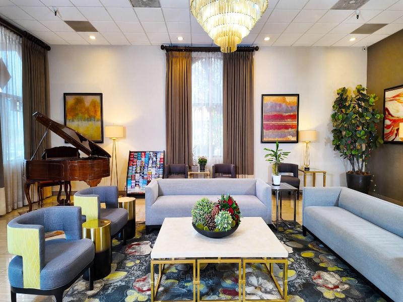 Alhambra Hotel image