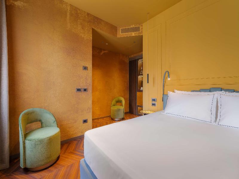 Worldhotel Casati 18 image