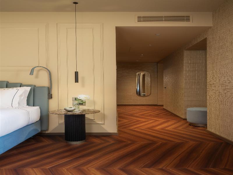 Worldhotel Casati 18 image