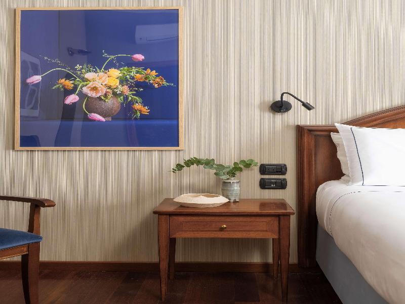 Worldhotel Casati 18 image