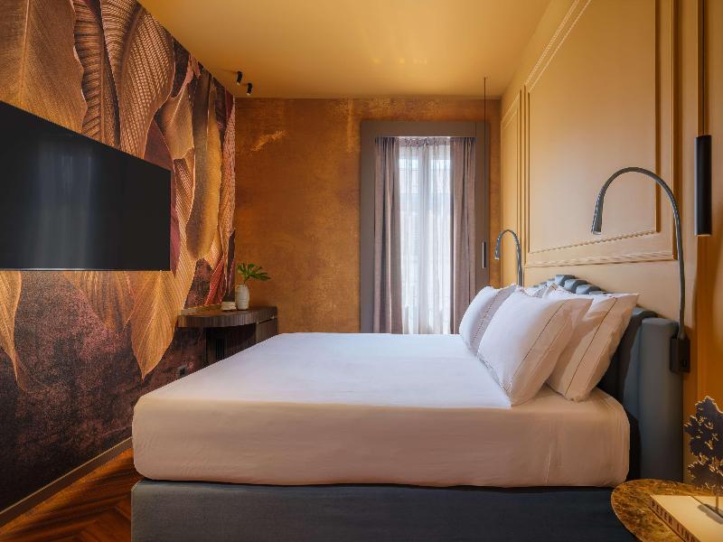Worldhotel Casati 18 image