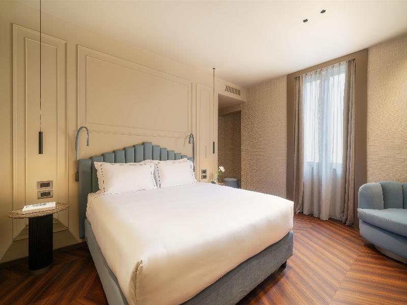 Worldhotel Casati 18 image