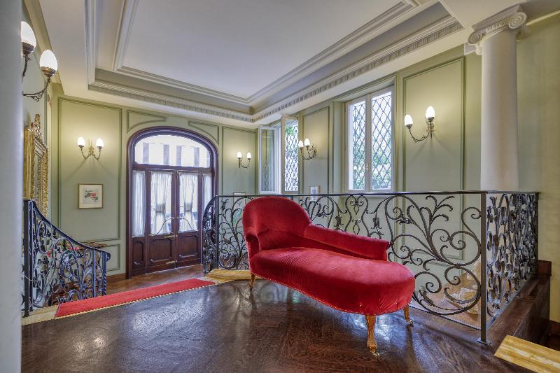 Hotel Locarno