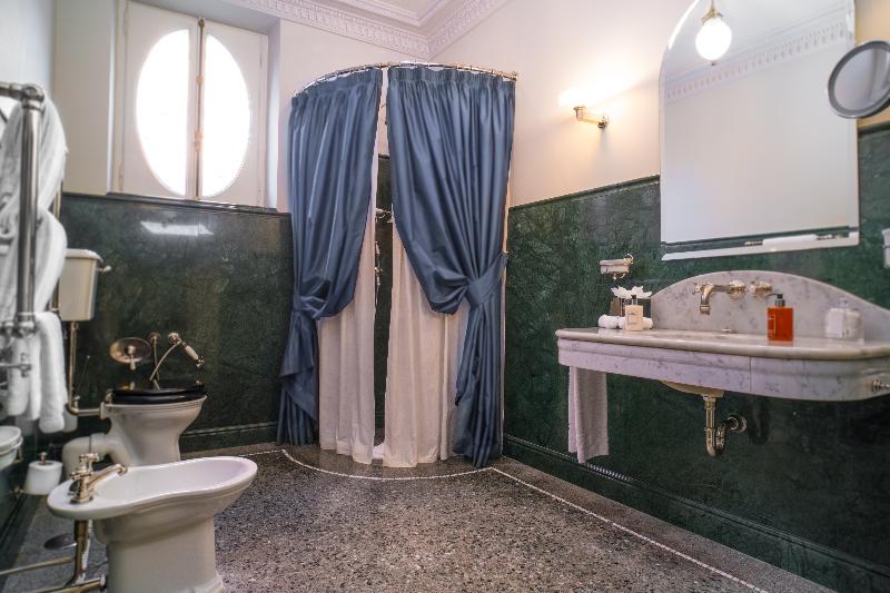 Hotel Locarno