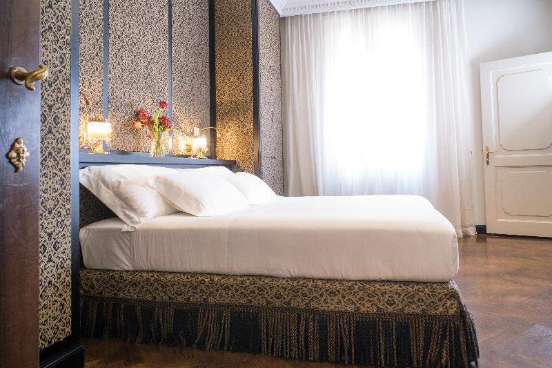 Hotel Locarno