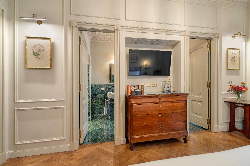 Hotel Locarno