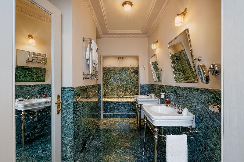 Hotel Locarno