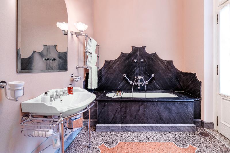Hotel Locarno