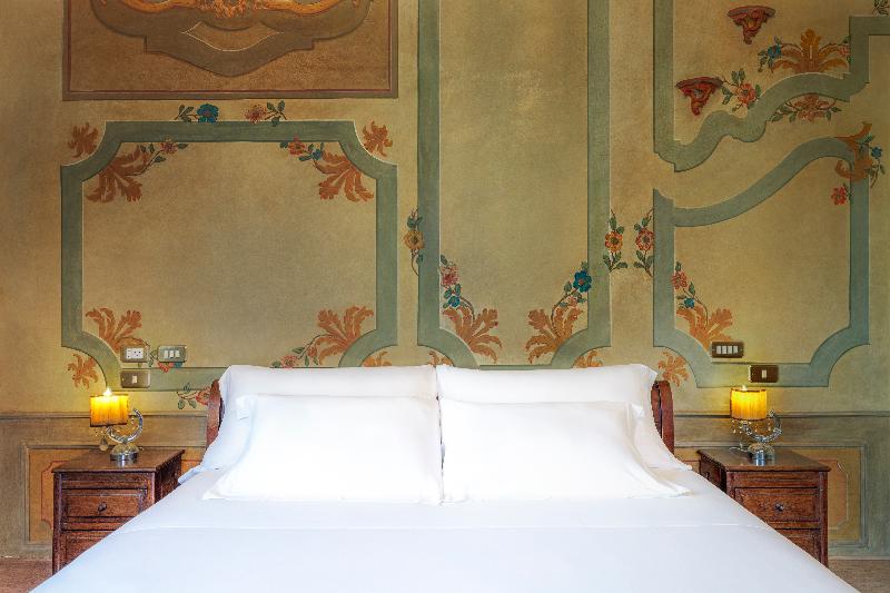 Hotel Locarno