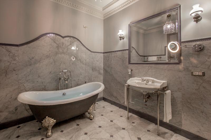 Hotel Locarno