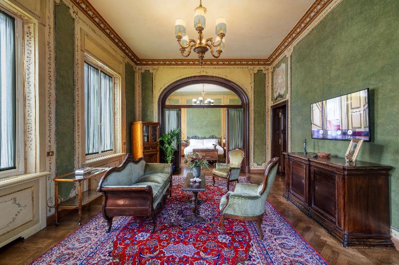 Hotel Locarno