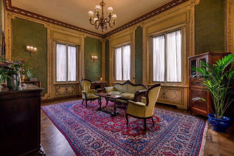 Hotel Locarno