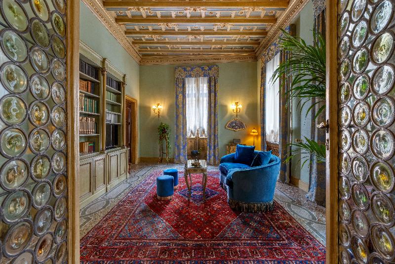 Hotel Locarno