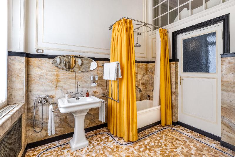 Hotel Locarno