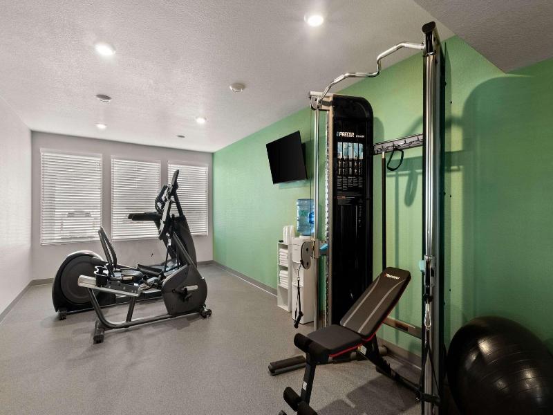 Woodspring Suites Greeley
