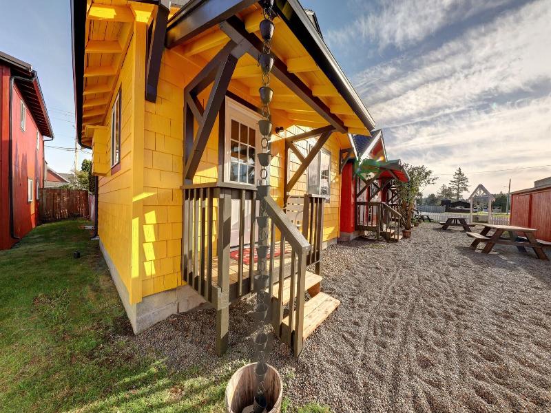 The Seaview Cottages image