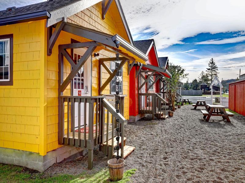 The Seaview Cottages image