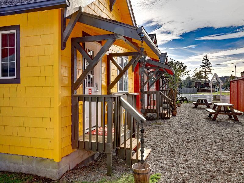 The Seaview Cottages image