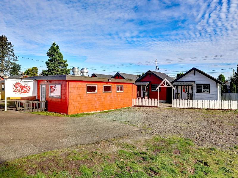 The Seaview Cottages image