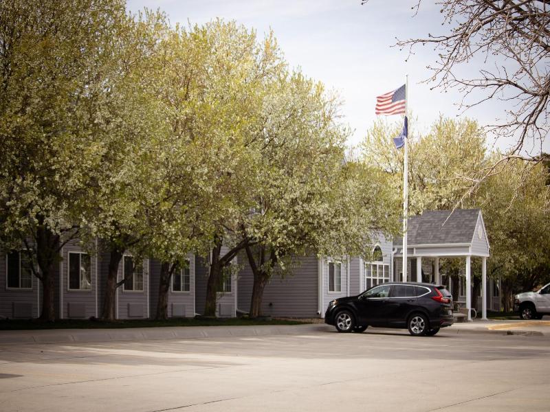 Monument Inn & Suites, United States of America (the)