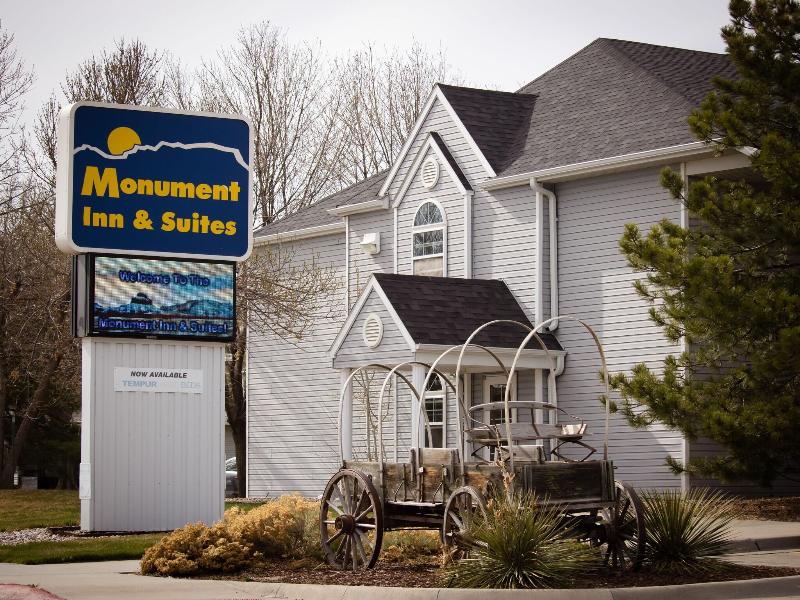 Monument Inn & Suites