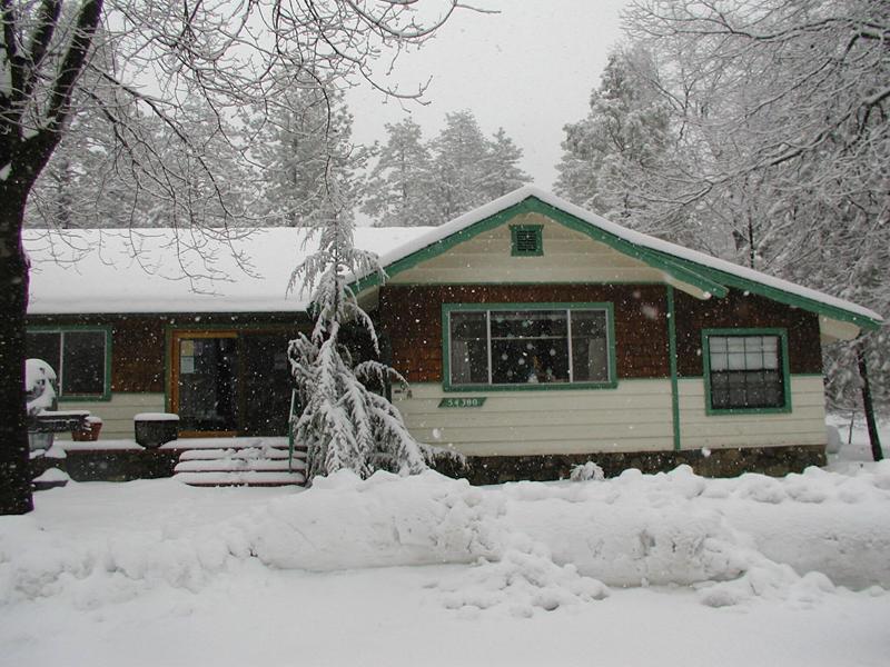 Idyllwild Inn image