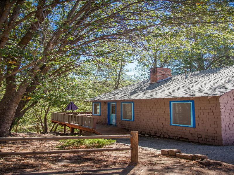Idyllwild Inn image