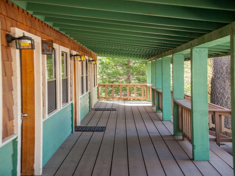 Idyllwild Inn image