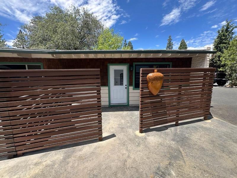 Idyllwild Inn image