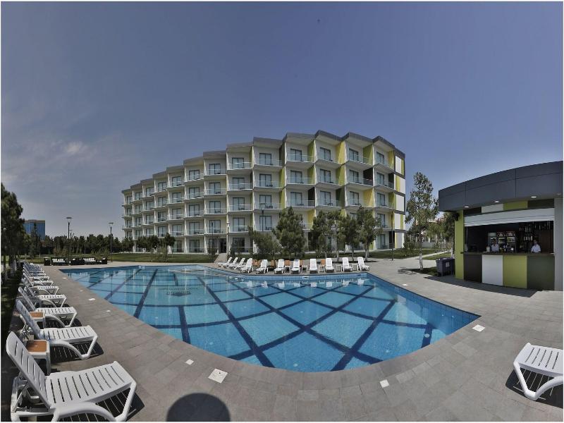 Homebridge Hotel Apartments image