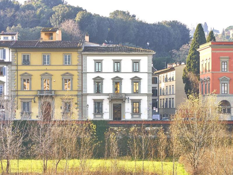 Serristori Palace Residence image