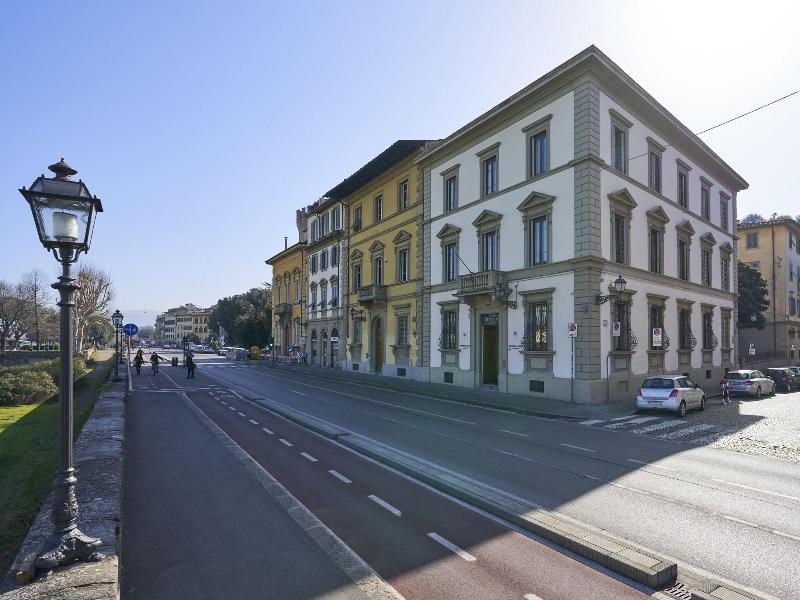 Serristori Palace Residence image