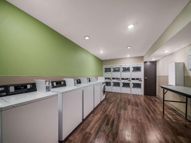Woodspring Suites Inverness image