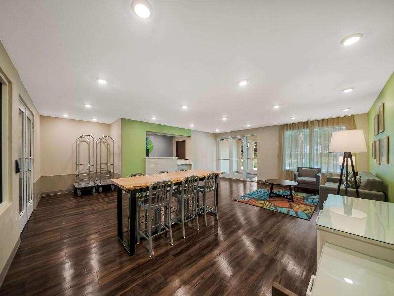 Woodspring Suites Inverness image