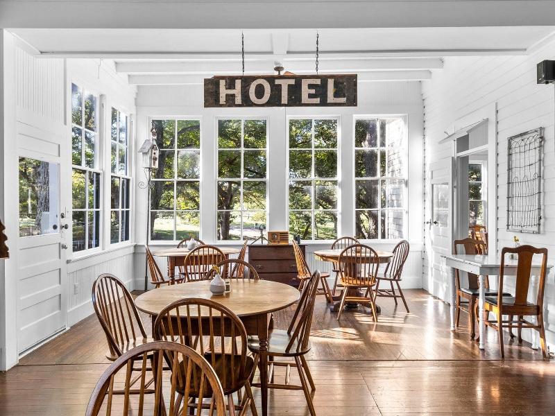Meyer Hotel