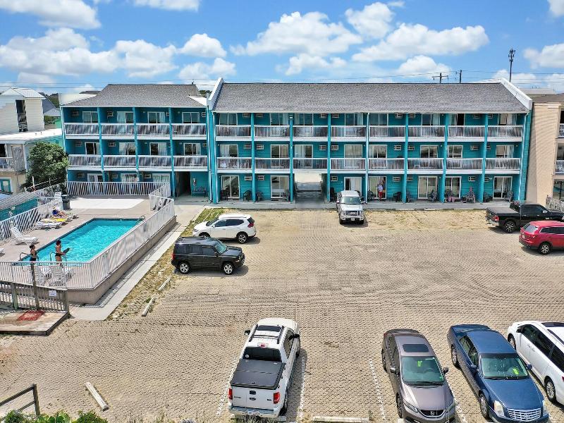 Admiral's Quarter